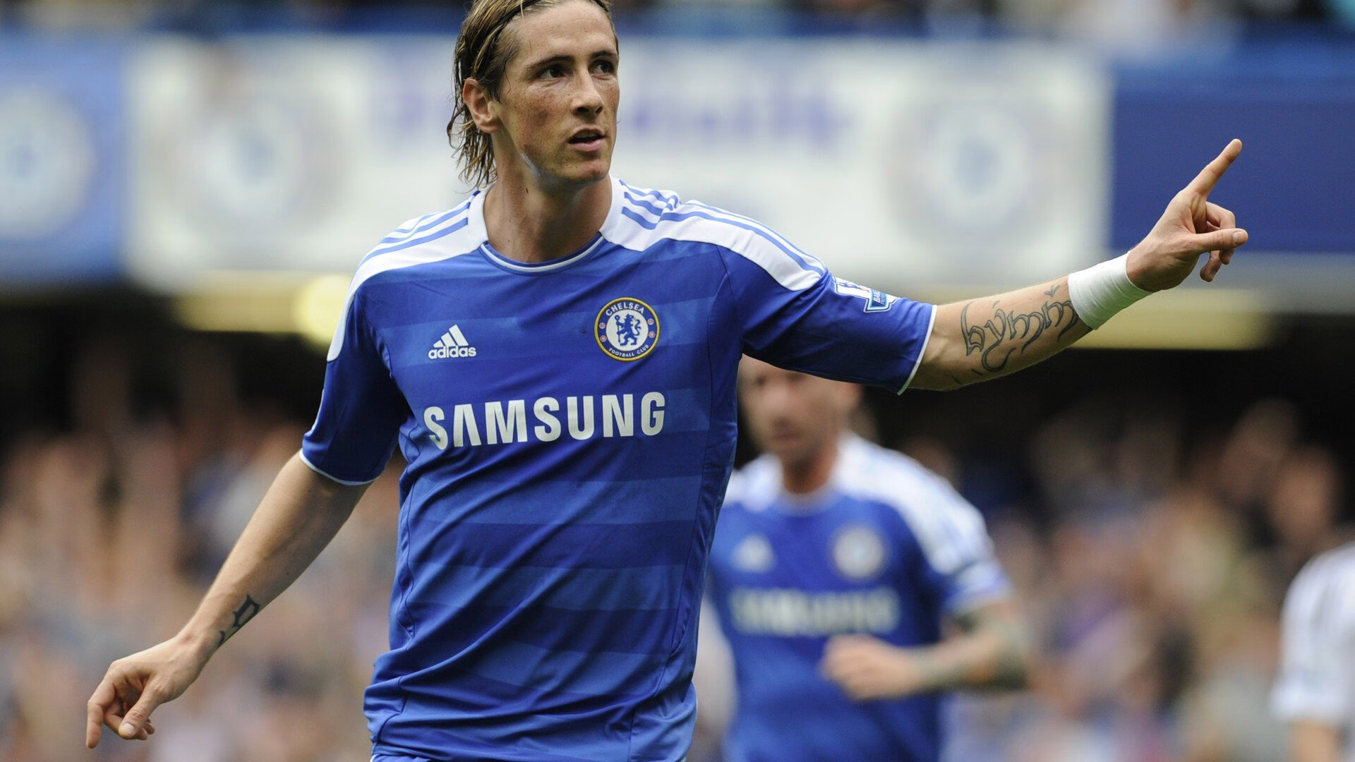 莎拉波娃迎来十赛季高光表现，巴黎圣日耳曼球迷沸腾！