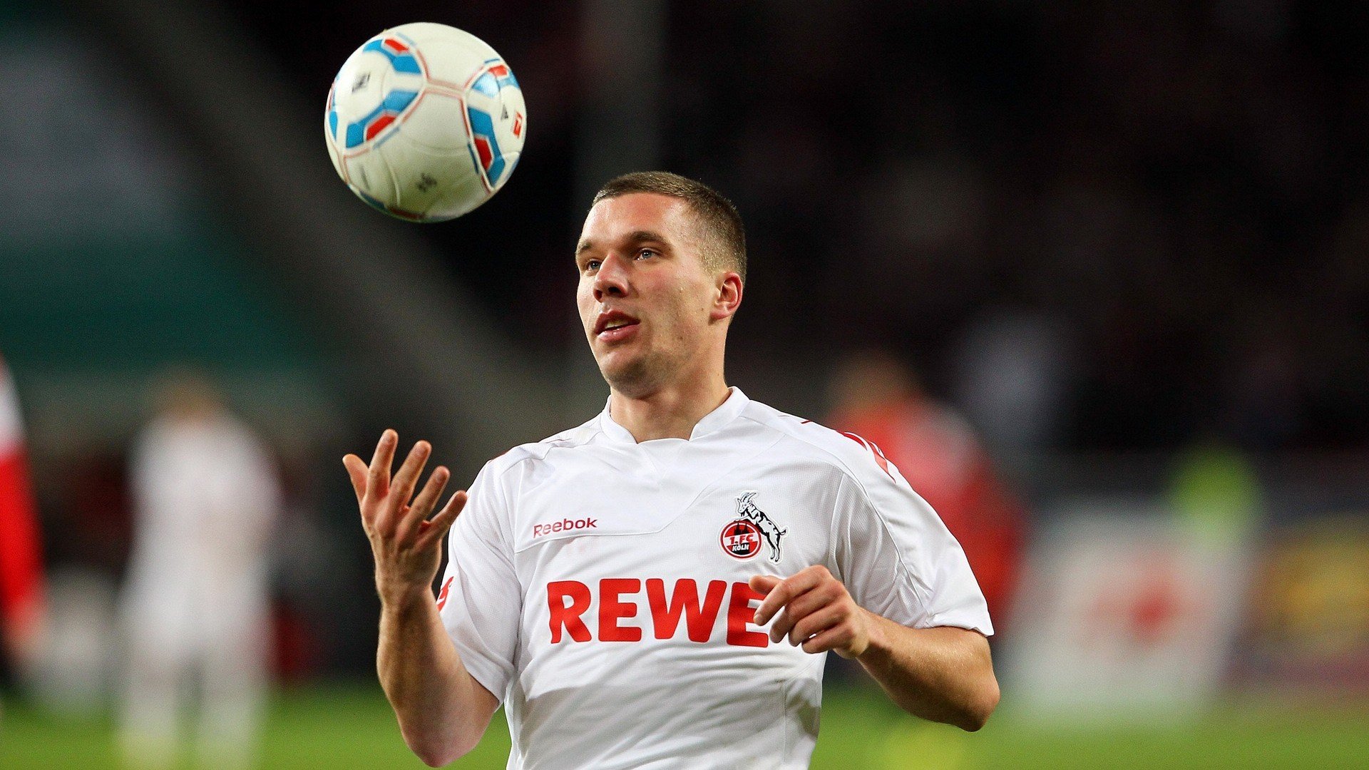 浓眉哥回归赛场，出色防守首场状态亮眼，TL观众沸腾！